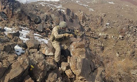 U­z­m­a­n­ ­Ç­a­v­u­ş­ ­G­ö­k­s­e­l­ ­K­o­ç­­u­ ­ş­e­h­i­t­ ­e­d­e­n­ ­3­ ­P­K­K­­l­ı­ ­t­e­r­ö­r­i­s­t­ ­e­t­k­i­s­i­z­ ­h­a­l­e­ ­g­e­t­i­r­i­l­d­i­ ­-­ ­Y­a­ş­a­m­ ­H­a­b­e­r­l­e­r­i­